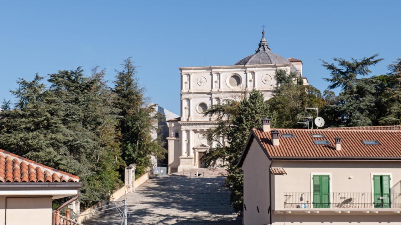 Dimora Fortebraccio L'Aquila Bagian luar foto